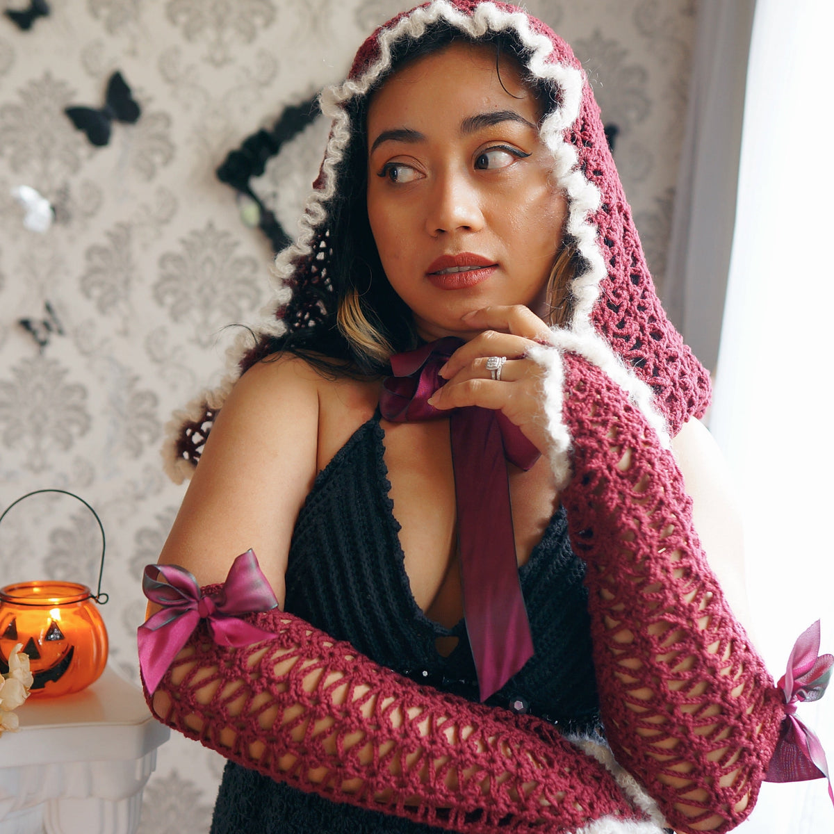 Amarie Romantic Lace HOOD SET